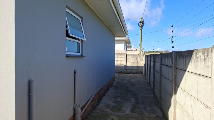 3 Bedroom Property for Sale in Gonubie Eastern Cape